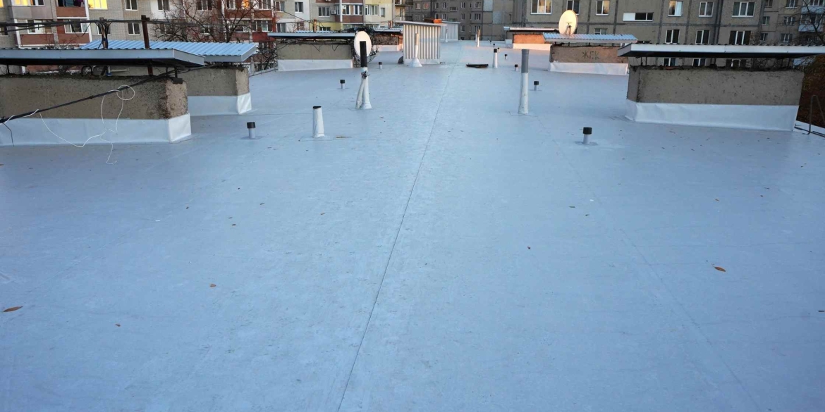 У Вінниці завершили ремонт ще восьми покрівель будинків з ОСББ