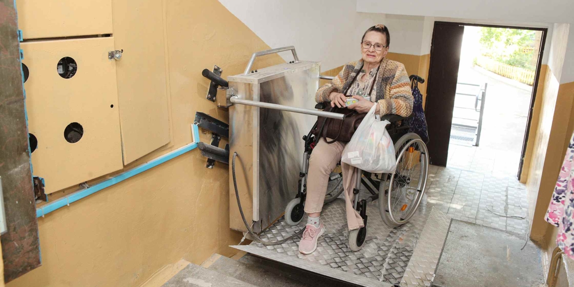 У вінницькій багатоповерхівці на вул.Янгеля, 65 встановили підйомник та пандус