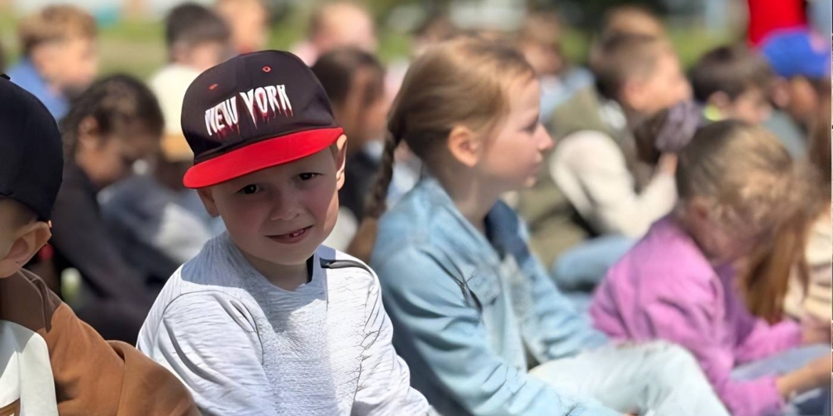 У Вінницько-Хутірському ліцеї висадили нову Алею громади