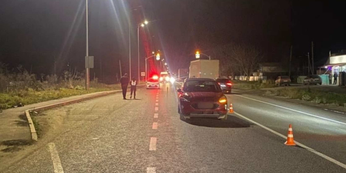 У Вінницькому районі на нічній трасі водій збив 41-річну пішохідку