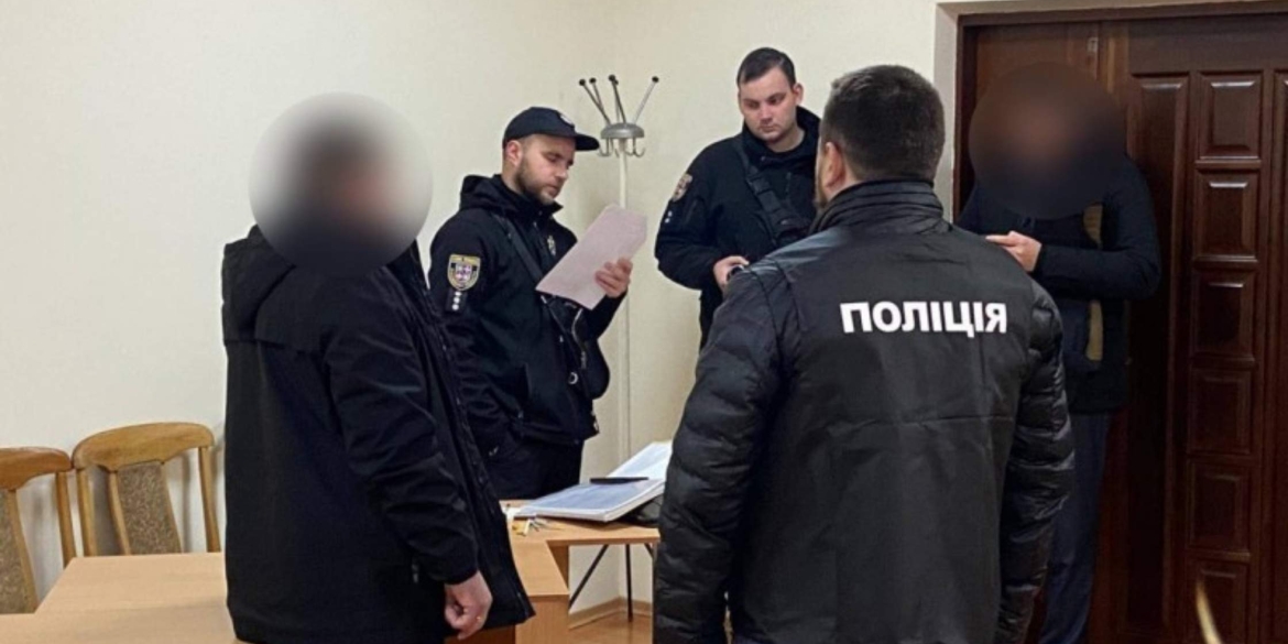 У Вінницькому районі посадовець вимагав гроші за довідку про відстрочку