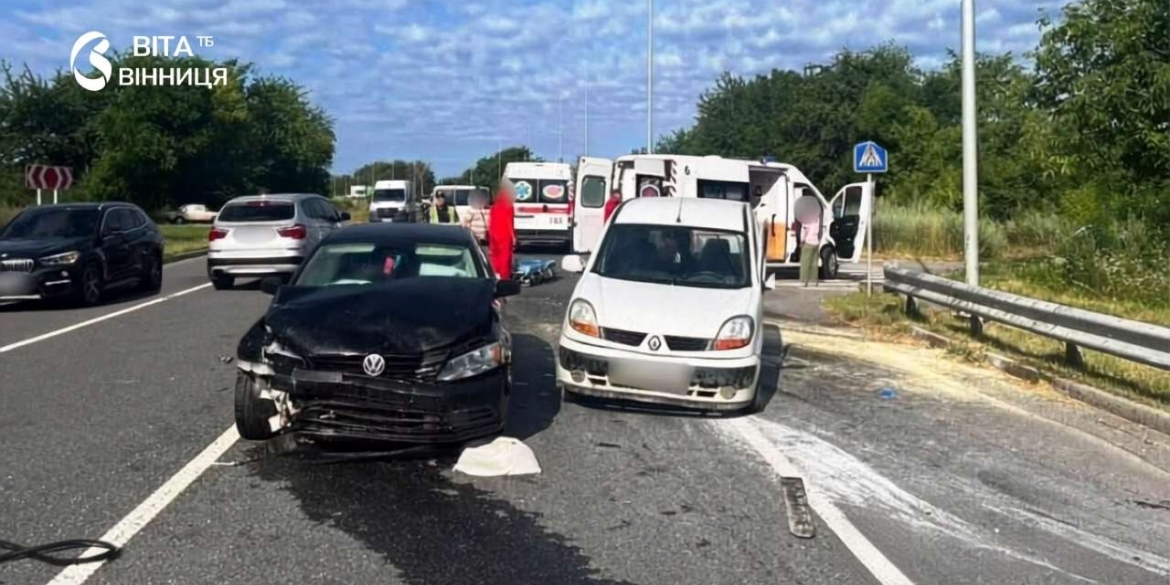 У Вінницькому районі внаслідок ДТП травмувалися водії та пасажирки