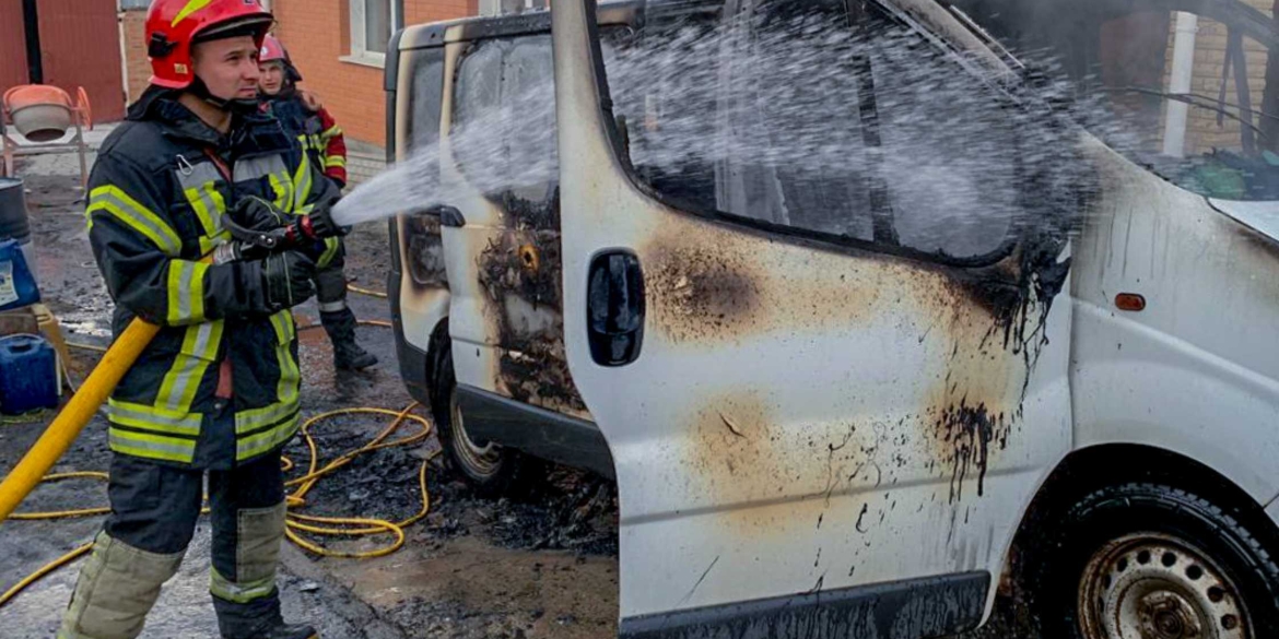 У Вінницькому районі зайнявся автомобіль через коротке замикання