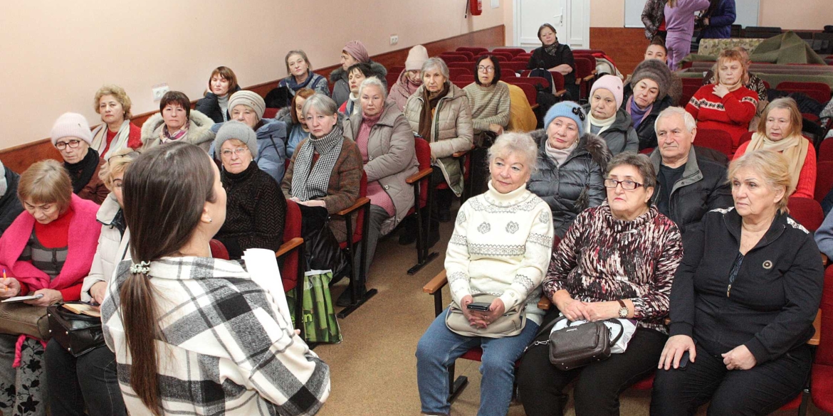 У Вінницькому терцентрі провели лекцію з кібербезпеки