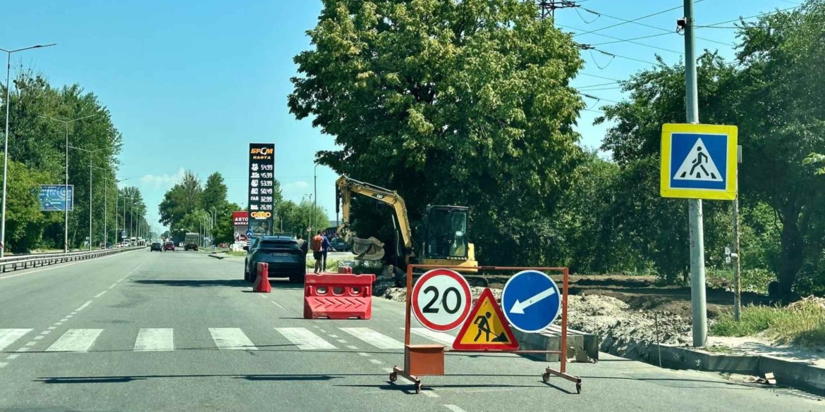 У Вінницьких Хуторах капітально відремонтують зупинку громадського транспорту