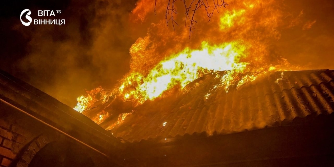 У Вороновиці вогонь знищив п'ять тонн соняшника в зерносушарці