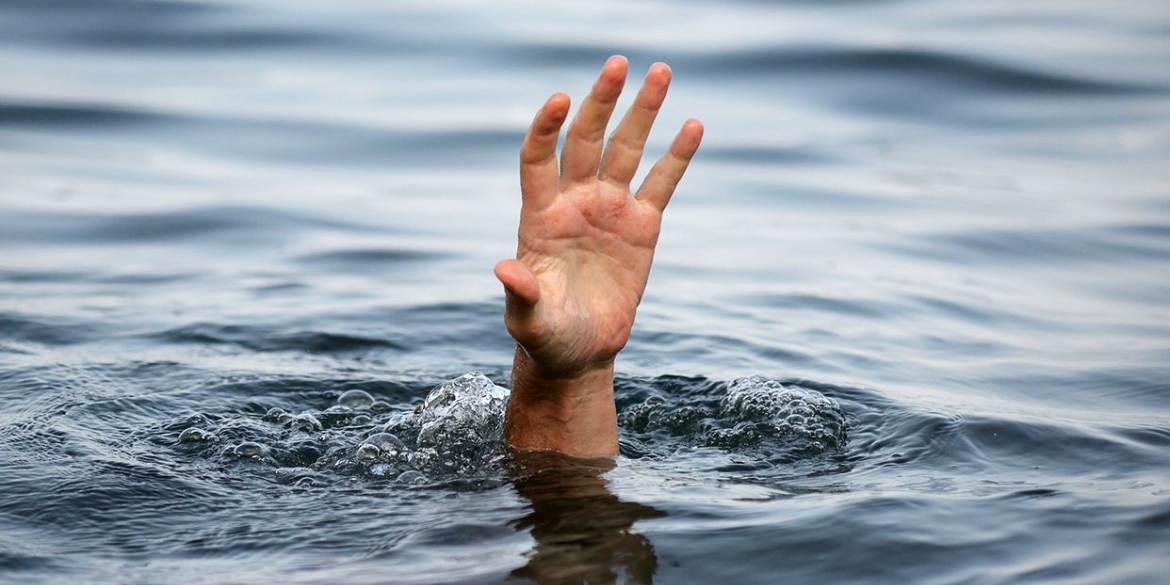 У Якушинцях врятували чоловіка, який ледь не втопився у ставку