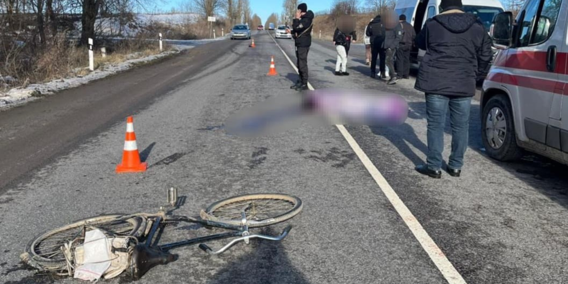 У Жмеринському районі мікроавтобус збив на смерть 66-річного велосипедиста