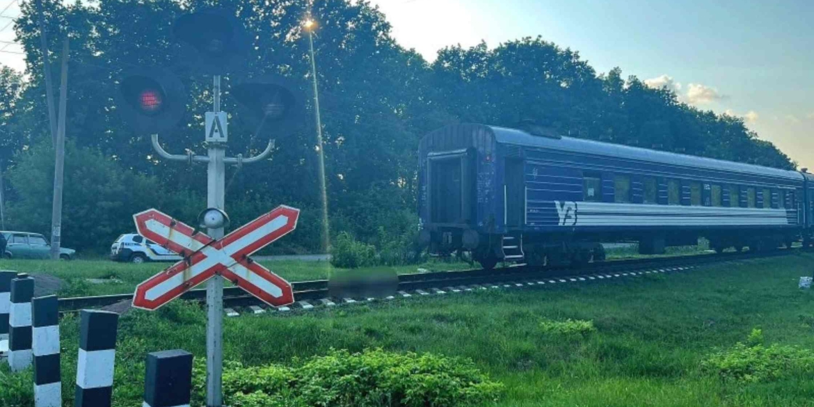 У Жмеринському районі пенсіонер потрапив під колеса тепловоза