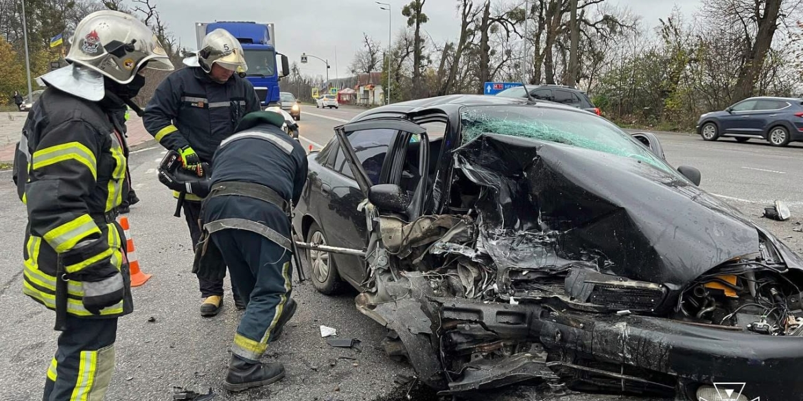 В аварії у Вінниці одна людина загинула, ще п'ятеро - постраждали