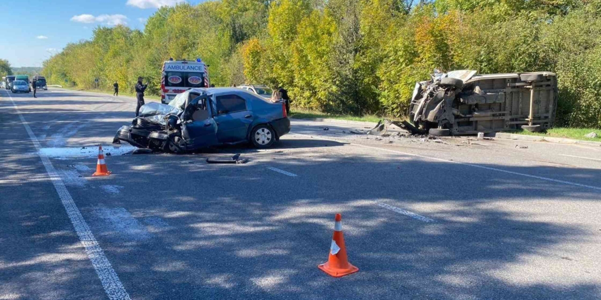 В автотрощі на Вінниччині загинули водійка та пасажирка легковика