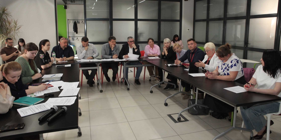 В Деснянському окрузі обладнають пішохідний перехід та острівці безпеки за грантові кошти