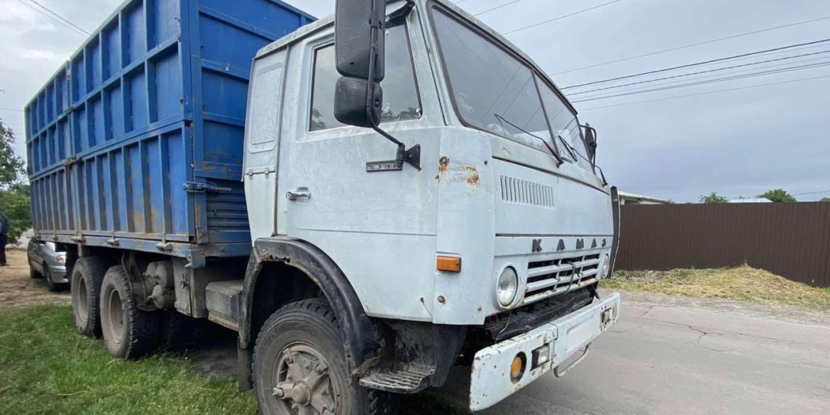 В Козятині у водія КАМАЗу вилучили 4 тонни пального невідомого походження