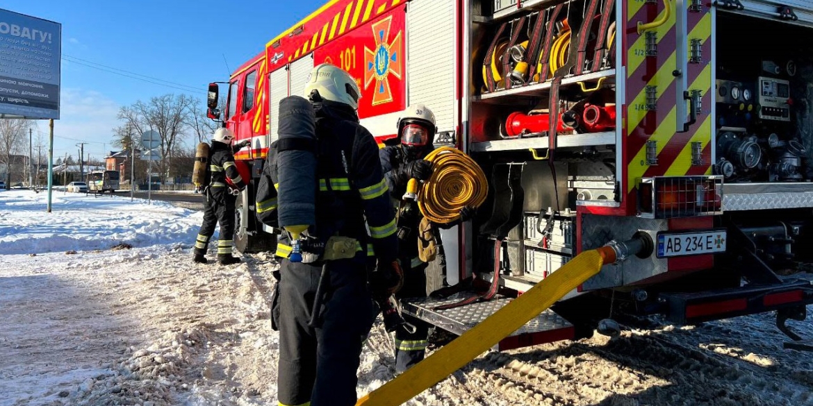В Ладижині провели тренування для пожежників - відточували професійні навички