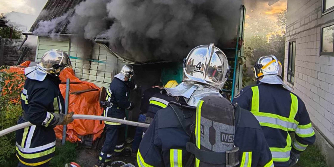 В одному з мікрорайонів Вінниці згоріла літня кухня