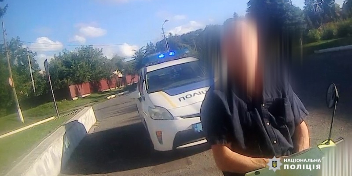 В Оратові нетверезий водій намагався підкупити поліцейських