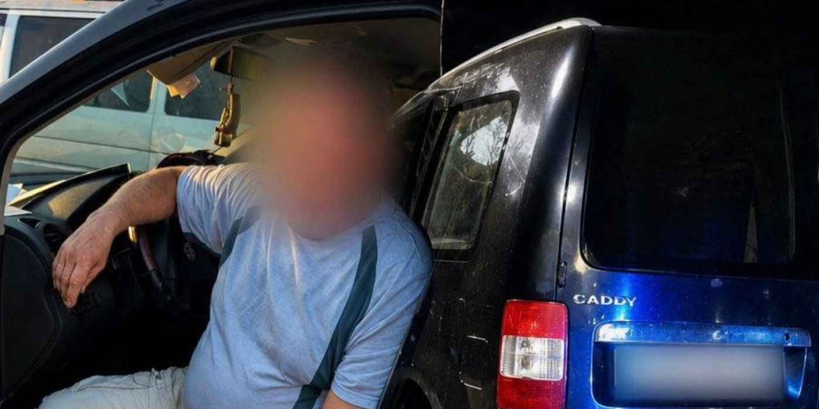 Вечірня поїздка нетверезого вінницького водія завершилася ДТП й евакуацією авто