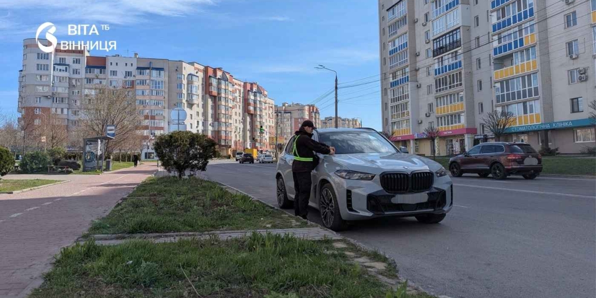 Вечірня варта парковок у Вінниці інспектори «полюватимуть» на порушників до пізнього вечора