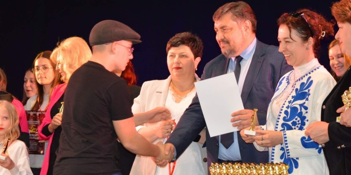 Від Дніпра до Києва понад 160 юних акторів підкорили професійну сцену у Вінниці