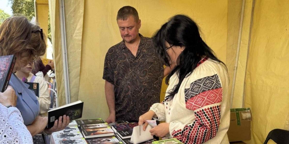 Відомий письменник після візиту на VinBookFest видав “вінницький роман”