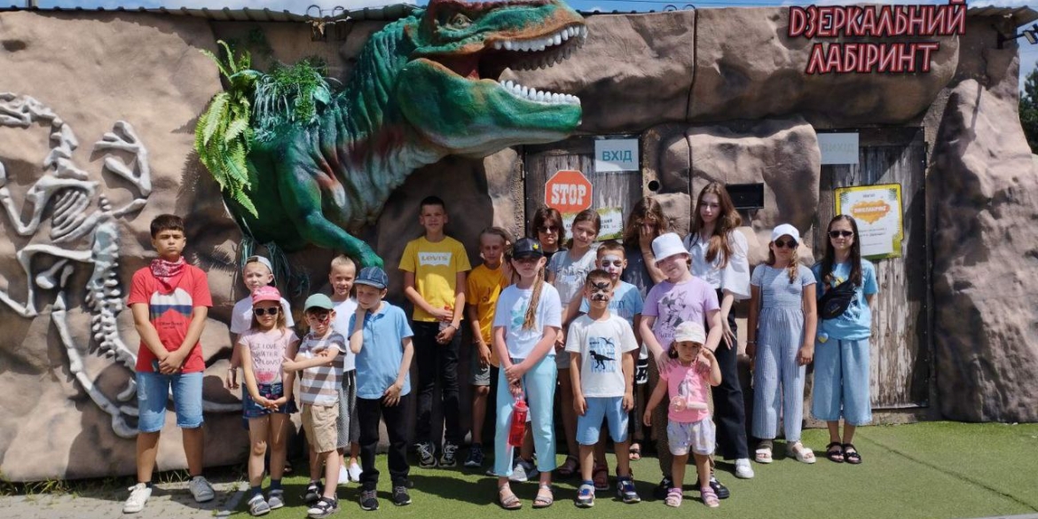 Відпочивальники дитячого табору “ЯМаріуполь - Родина побували у зоопарку