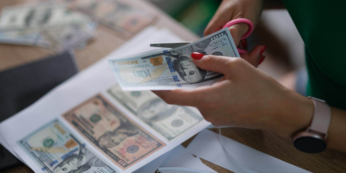 Вінничан попереджають - найбільше підробок серед 100 доларових банкнот