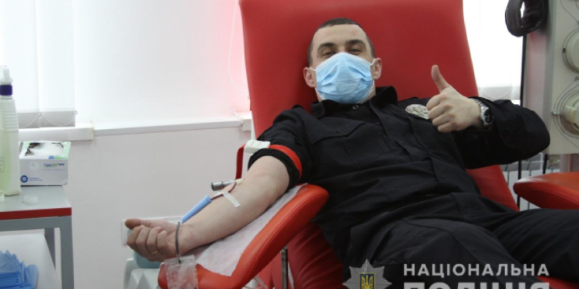 Вінницькі поліцейські поповнили банк крові та плазми