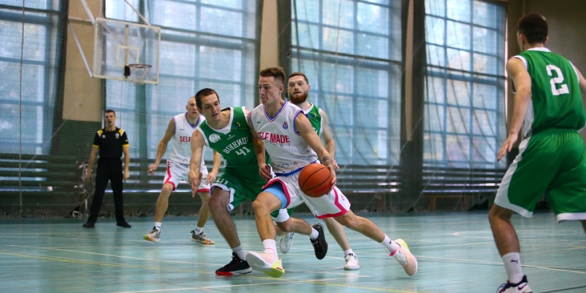 «Вінницькі зубри» виграли першу гру сезону Вищої ліги з баскетболу