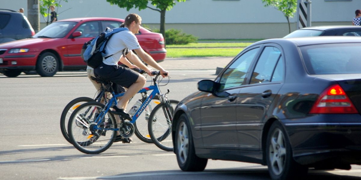 Вінницьким велосипедистам нагадують про основні правила безпеки