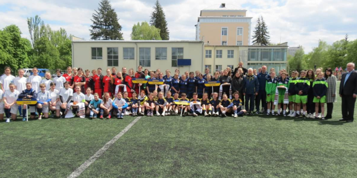 Вінниця приймає учнівські футбольні команди із семи областей України