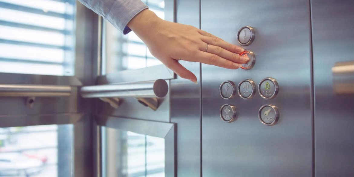 “Вінницяміськліфт” рекомендує з обережністю користуватися ліфтами
