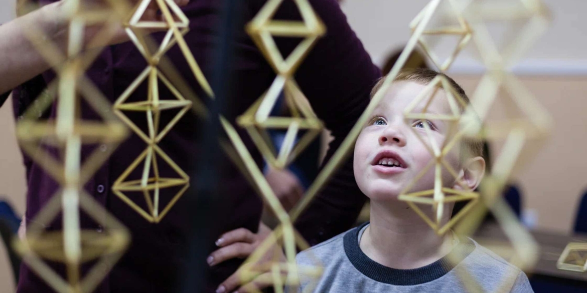 Вінничан запрошують на майстер-клас з виготовлення різдвяних «павуків»