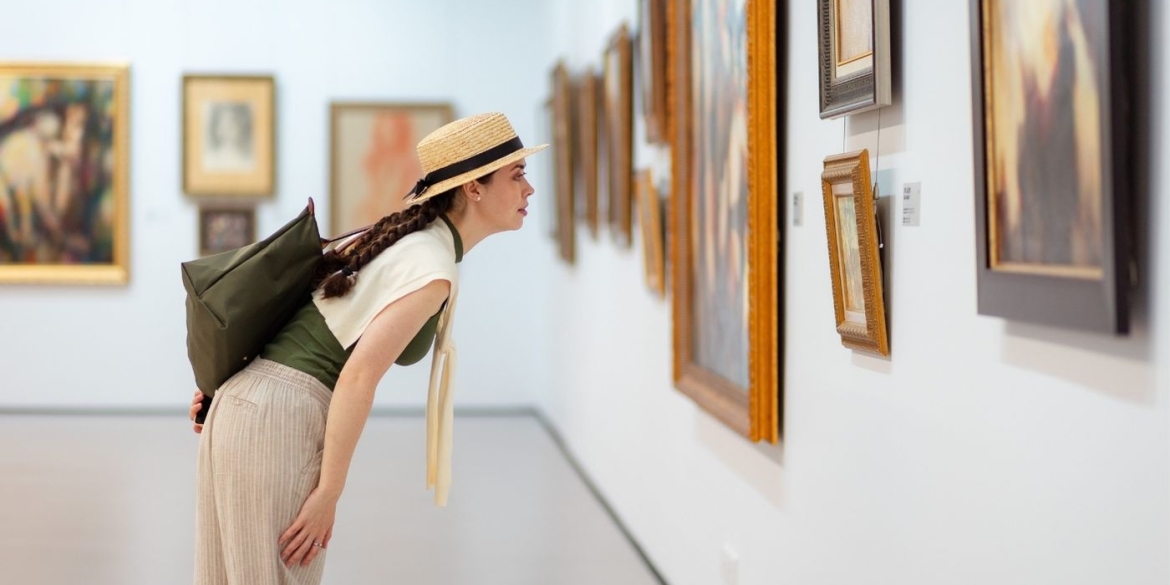 Вінничан запрошують на відкриття виставки художниці Наталі Соми «Мої білі звірі»