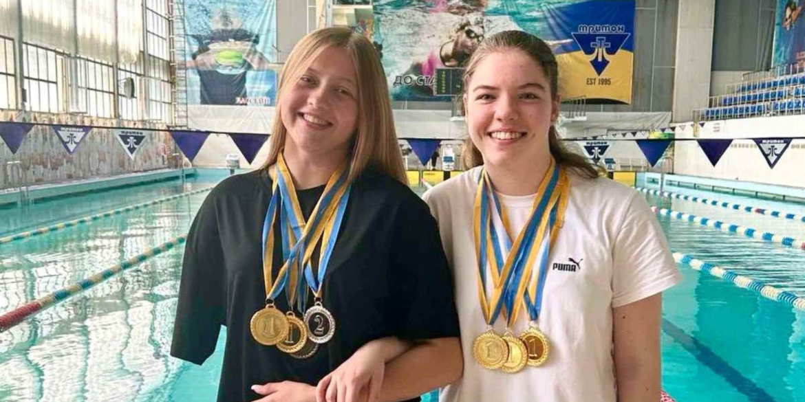 Вінничанки здобули чемпіонські титули на змаганнях з параплавання