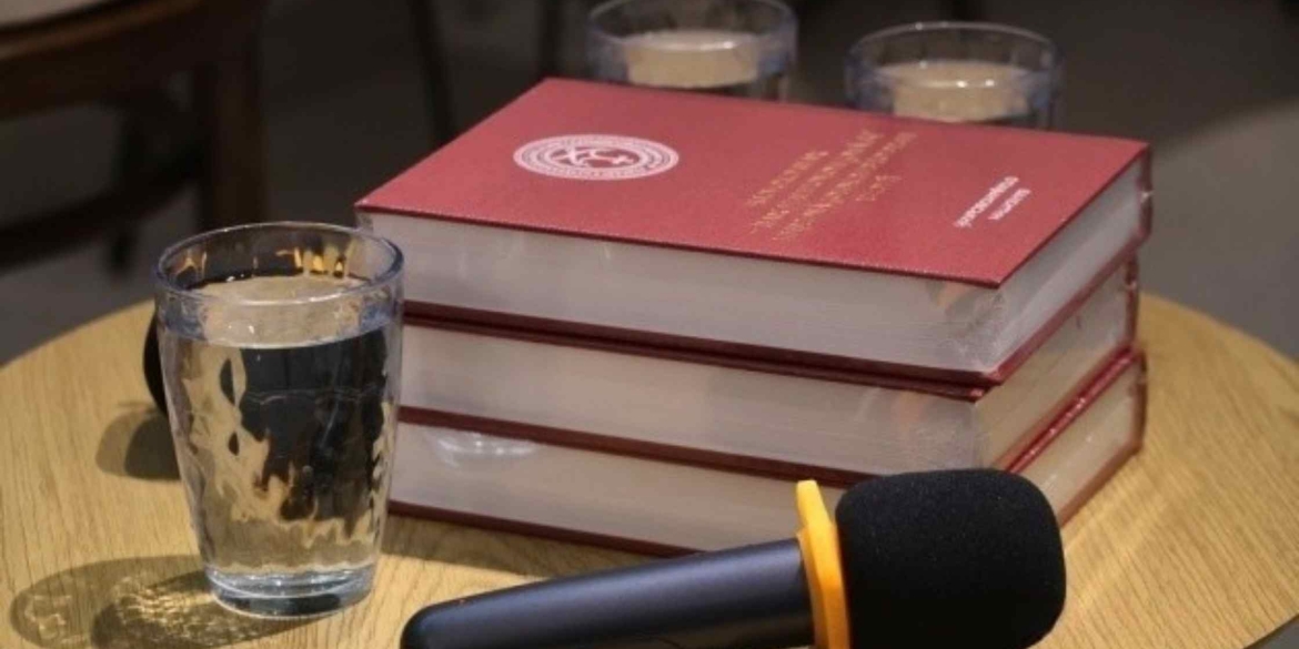 Вінничани сприяли виданню монографії Валентина Отамановського про Правобережну Україну