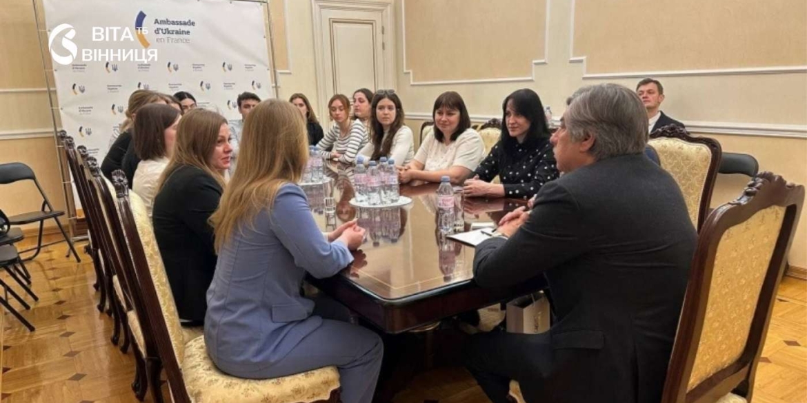 Вінничани у французькому парламенті молодь регіону лобіює інтереси України на міжнародній арені