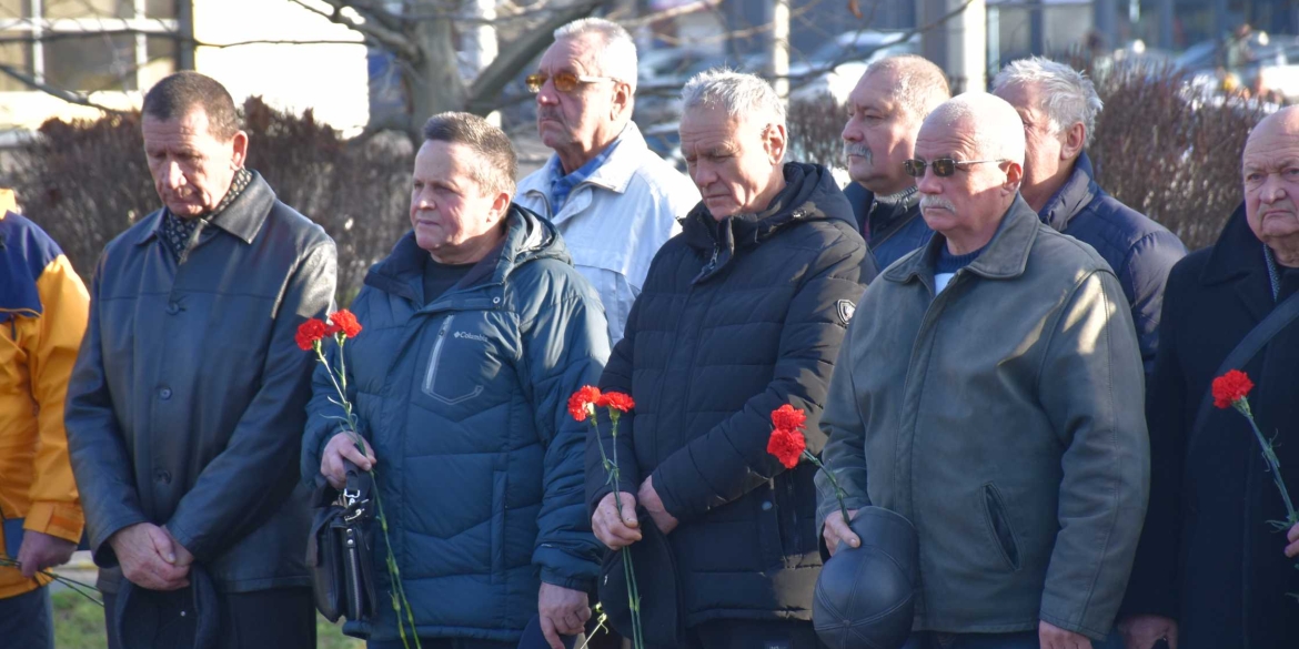 Вінничани вшанували подвиг ліквідаторів аварії на Чорнобильській АЕС