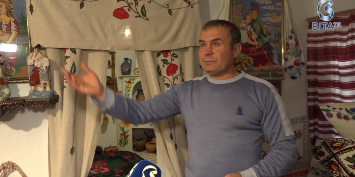 Вінничанин розпочав колекціонувати з глиняного посуду, а тепер має понад 1000 експонатів