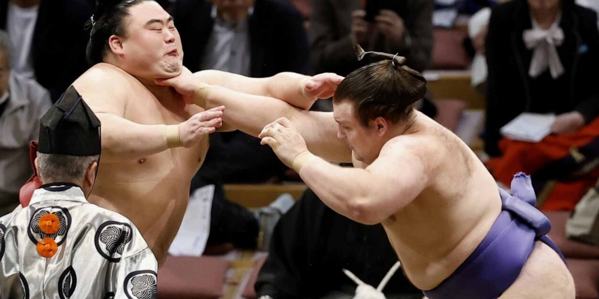 Вінничанин здобув четверту перемогу на престижному японському турнірі з сумо