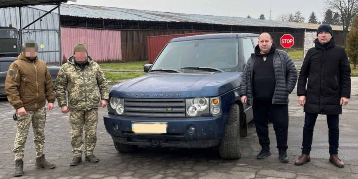 Вінницька прокуратура передала Збройним Силам ще один позашляховик 