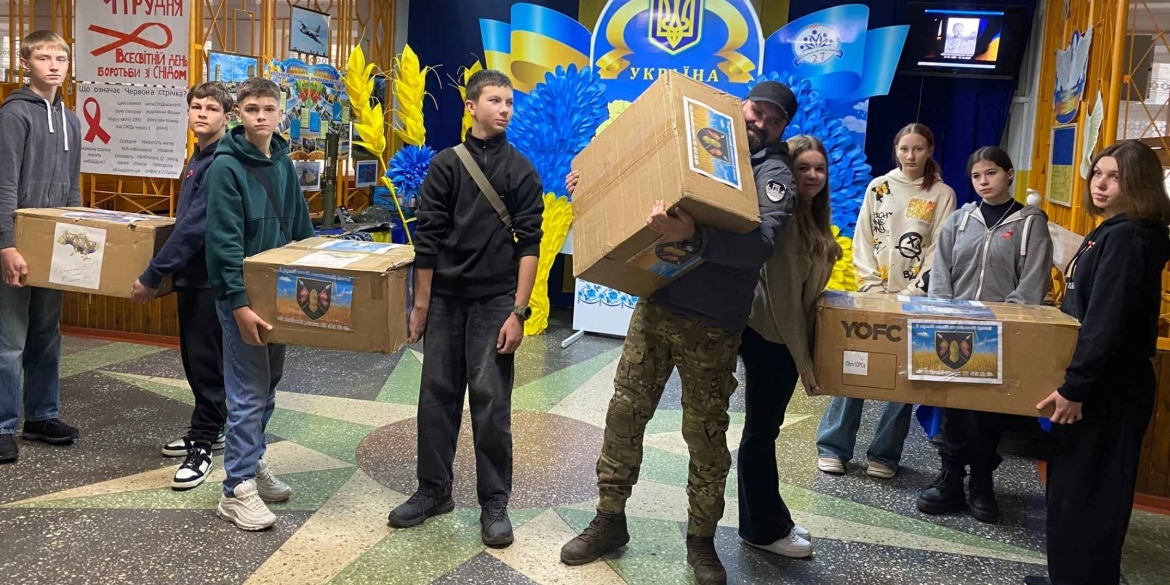 Вінницькі ліцеїсти зібрали понад 200 тис. грн, щоб закупити обладнання бійцям