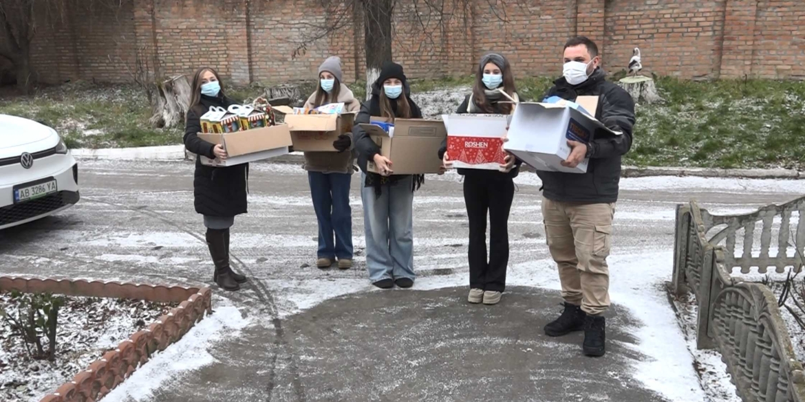 Вінницькі школярі долучилися до благодійної акції «Діти – дітям»