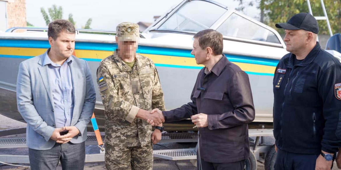 Вінницьким прикордонникам передали катер для охорони держкордону