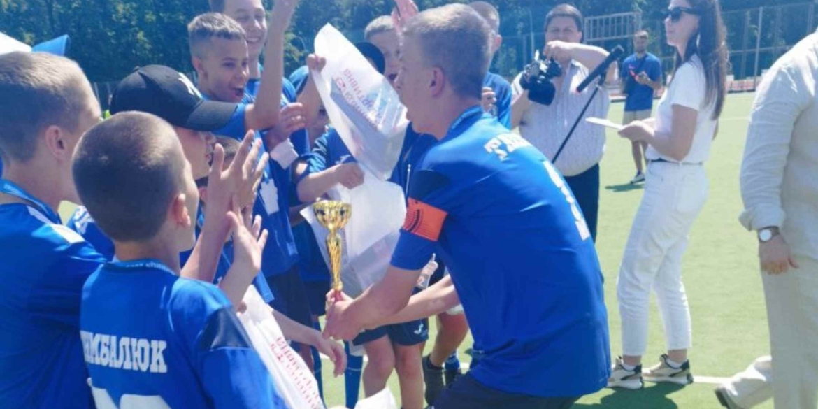 Вінницький чемпіонат визначив найсильніших юних хокеїстів на траві