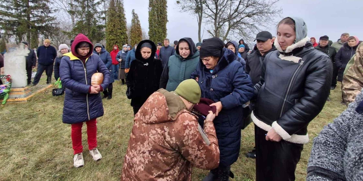 Внаслідок артилерійського обстрілу загинув 45-річний воїн з Теплицької громади