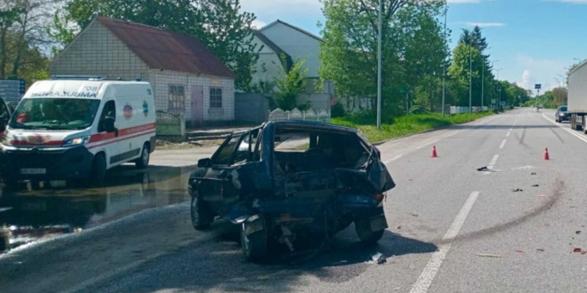 Внаслідок ДТП у Вінницькому районі постраждала 6 річна дівчинка та її мати