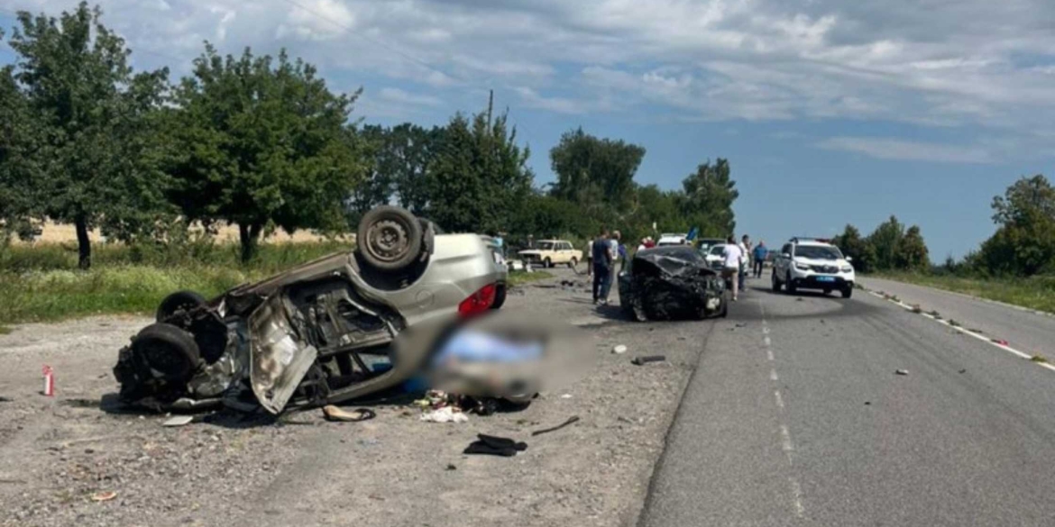 Внаслідок смертельної ДТП в Могилів-Подільському районі загинули двоє людей