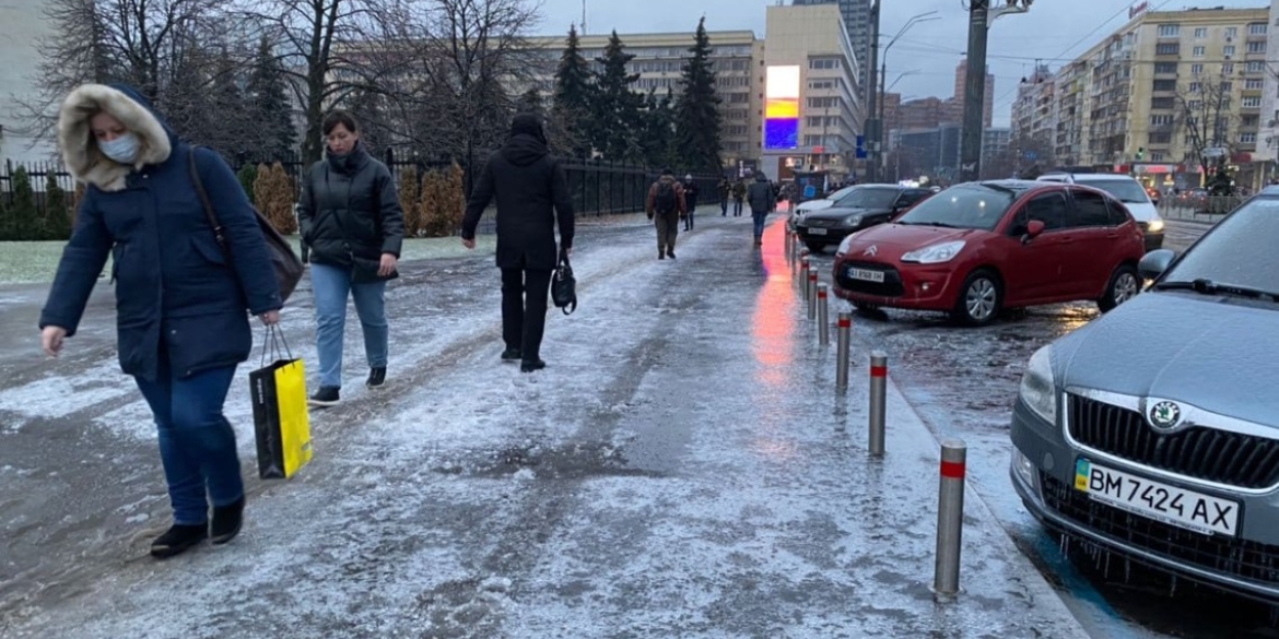 Вночі та вранці 27 лютого у Вінниці очікується ожеледиця