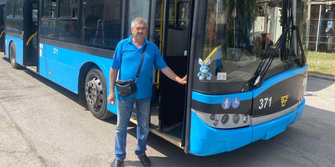 Водій вінницького тролейбуса понад 40 років віддав улюбленій справі