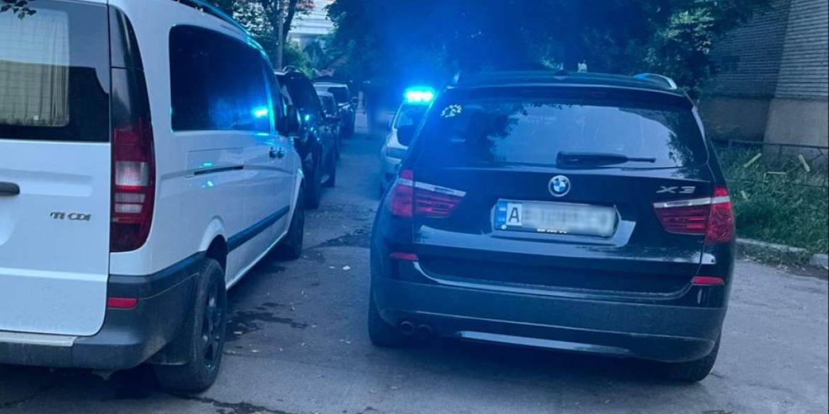 Водійка BMW у Вінниці збила хлопчика, який раптово вибіг на дорогу